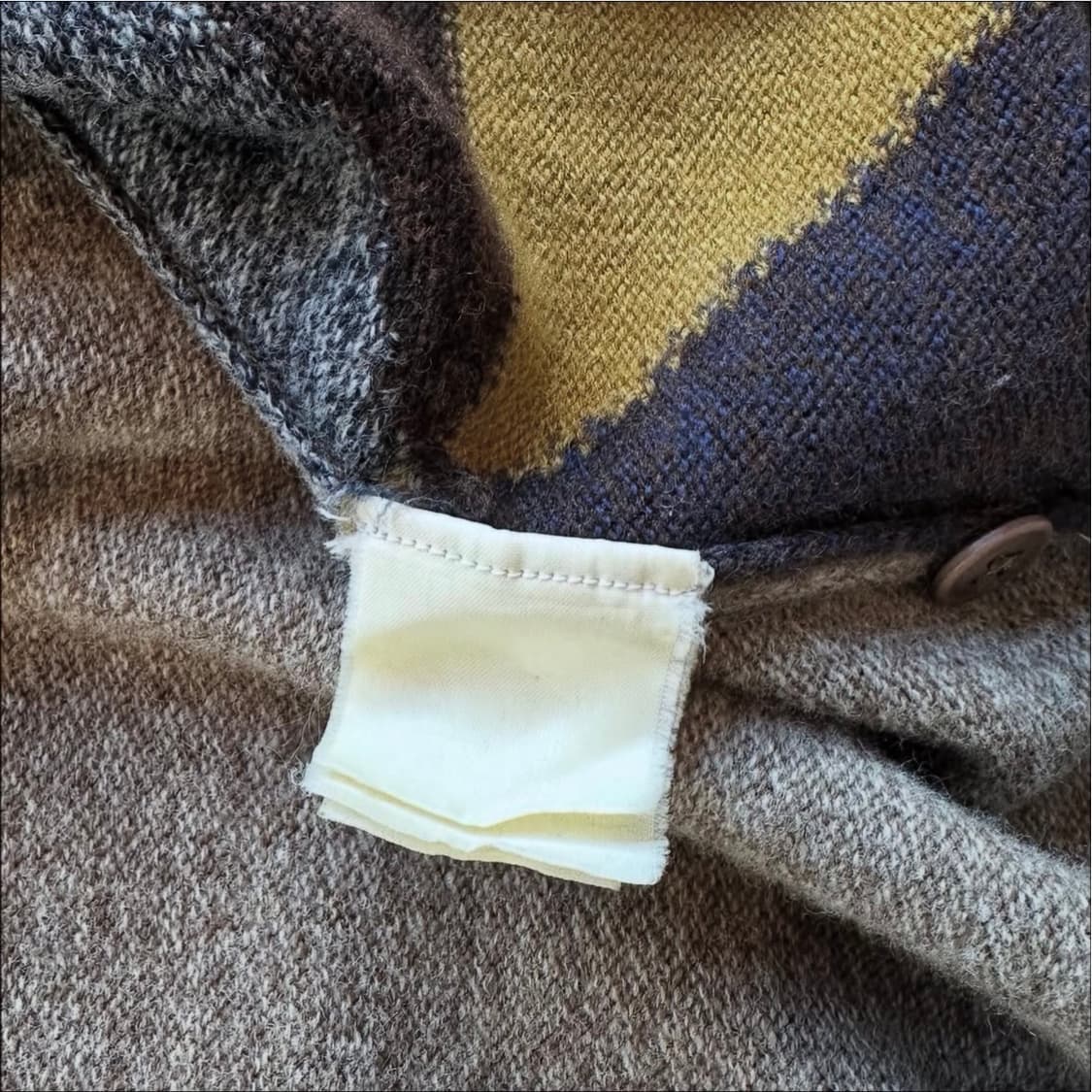 입생로랑 멀티체크 가디건 상품이미지8