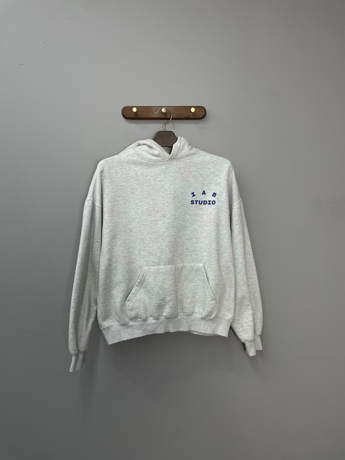 아이앱 스튜디오 라이트 그레이 후드티 H1347 상품이미지3