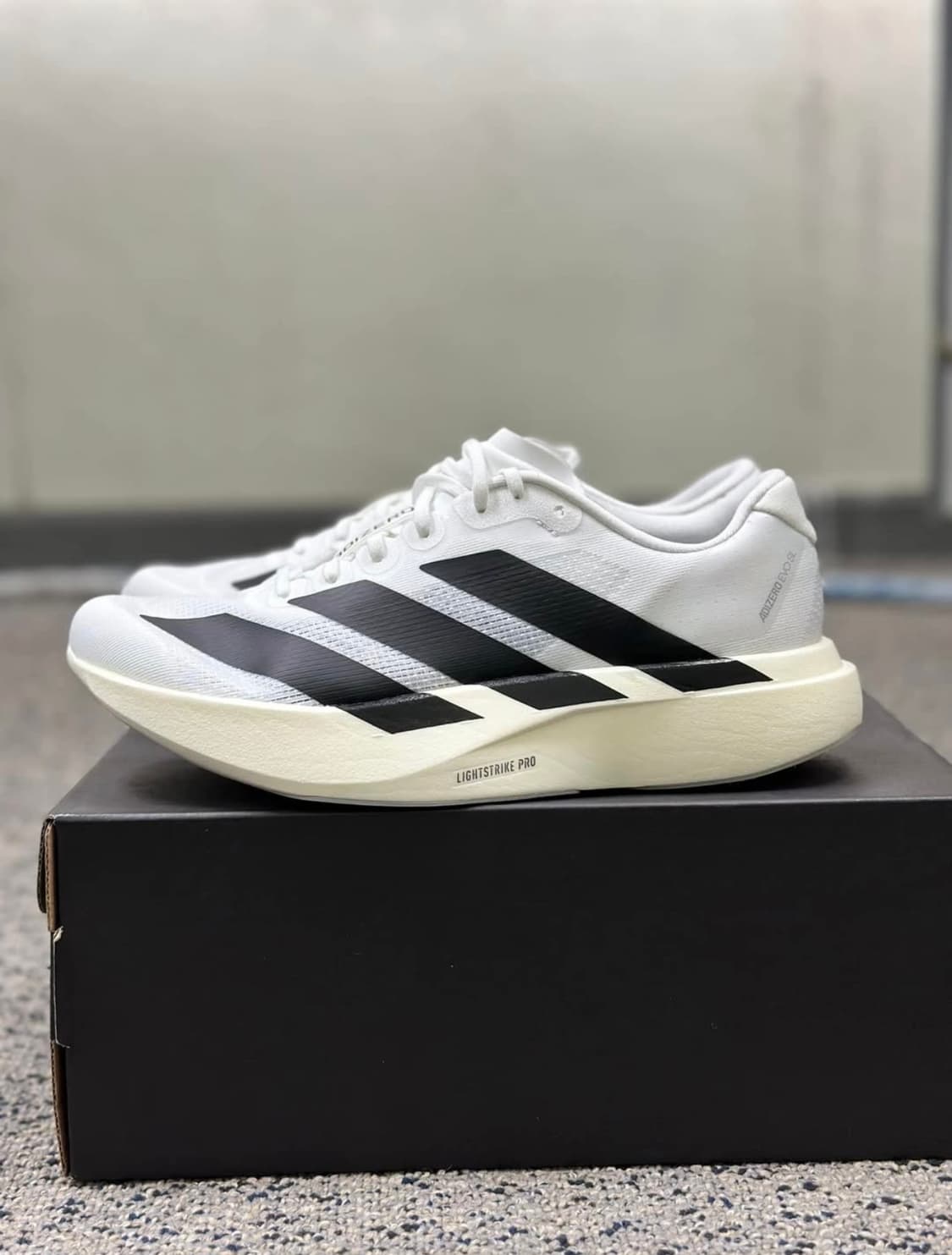 아디다스 아디제로 EVO SL 클라우드 화이트 코어 블랙 상품이미지2