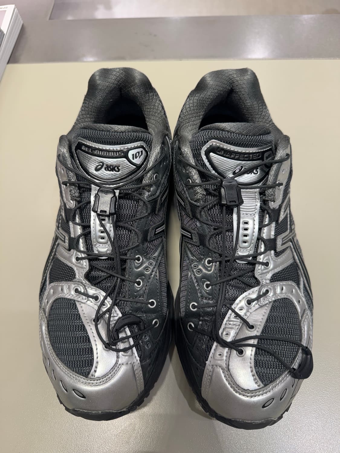 언어펙티드 아식스 젤 님버스 10.1 실버 블랙 상품이미지2