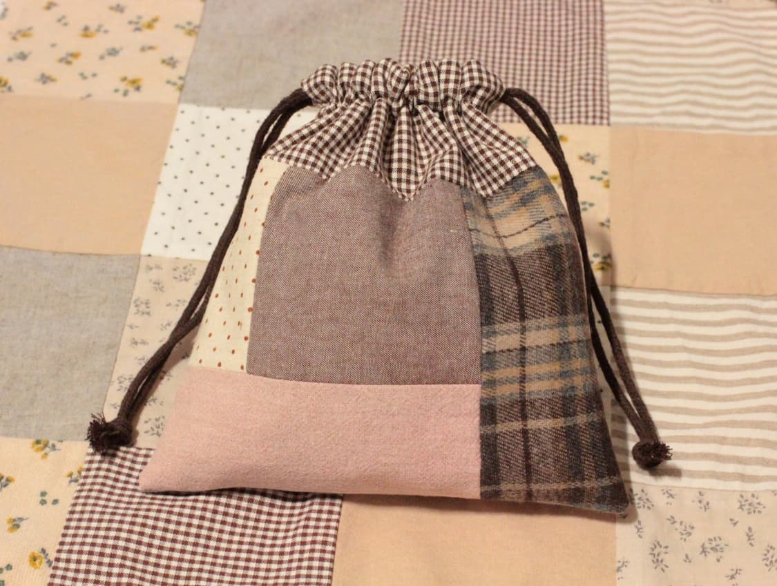 핸드메이드 패치워크 스트링 파우치 상품이미지2