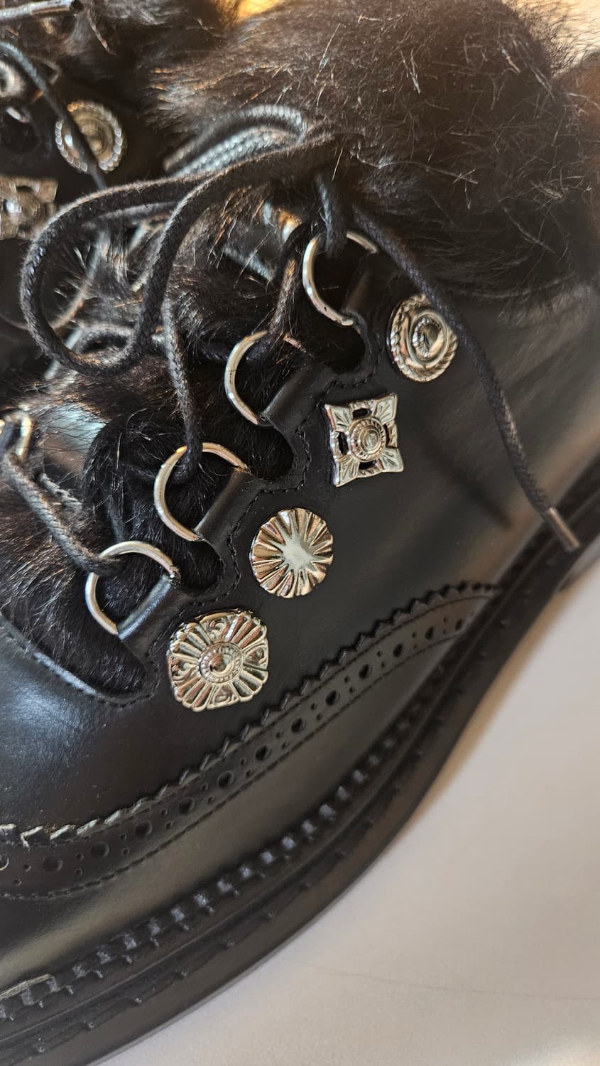 TOGA VIRILIS 블랙 퍼 장식 윙팁 슈즈 41(새상품) 상품이미지3