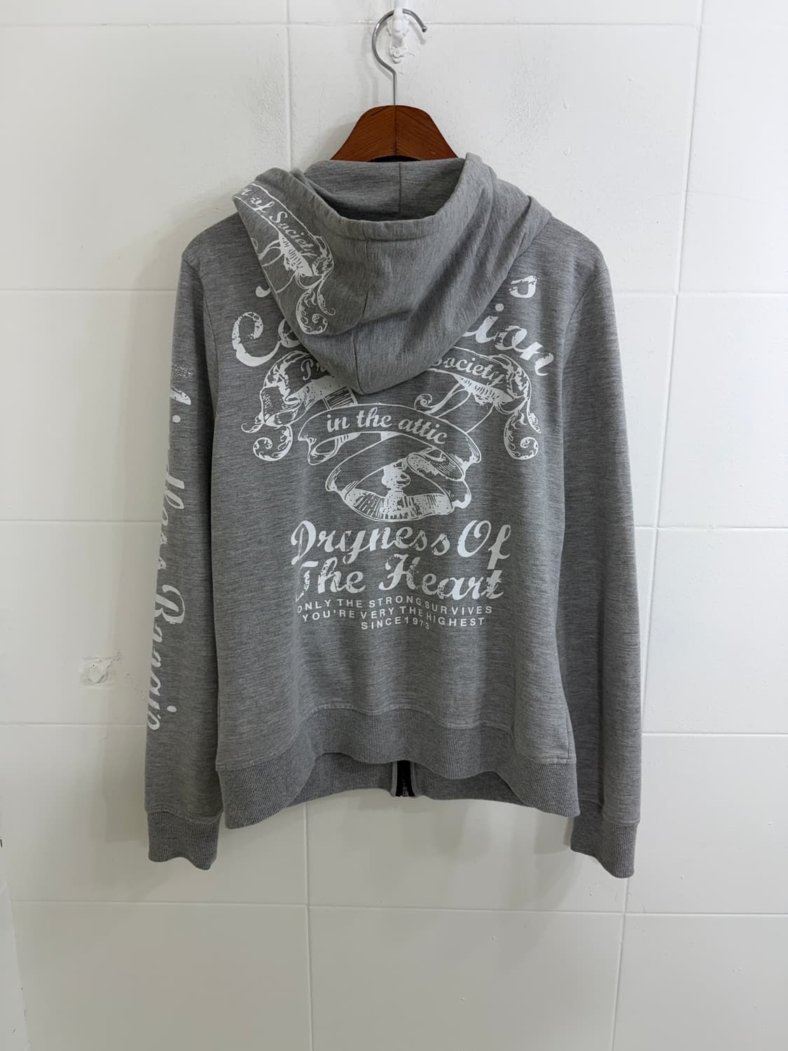 인더애틱 그레이 펑크 프린팅 후드집업 상품이미지6