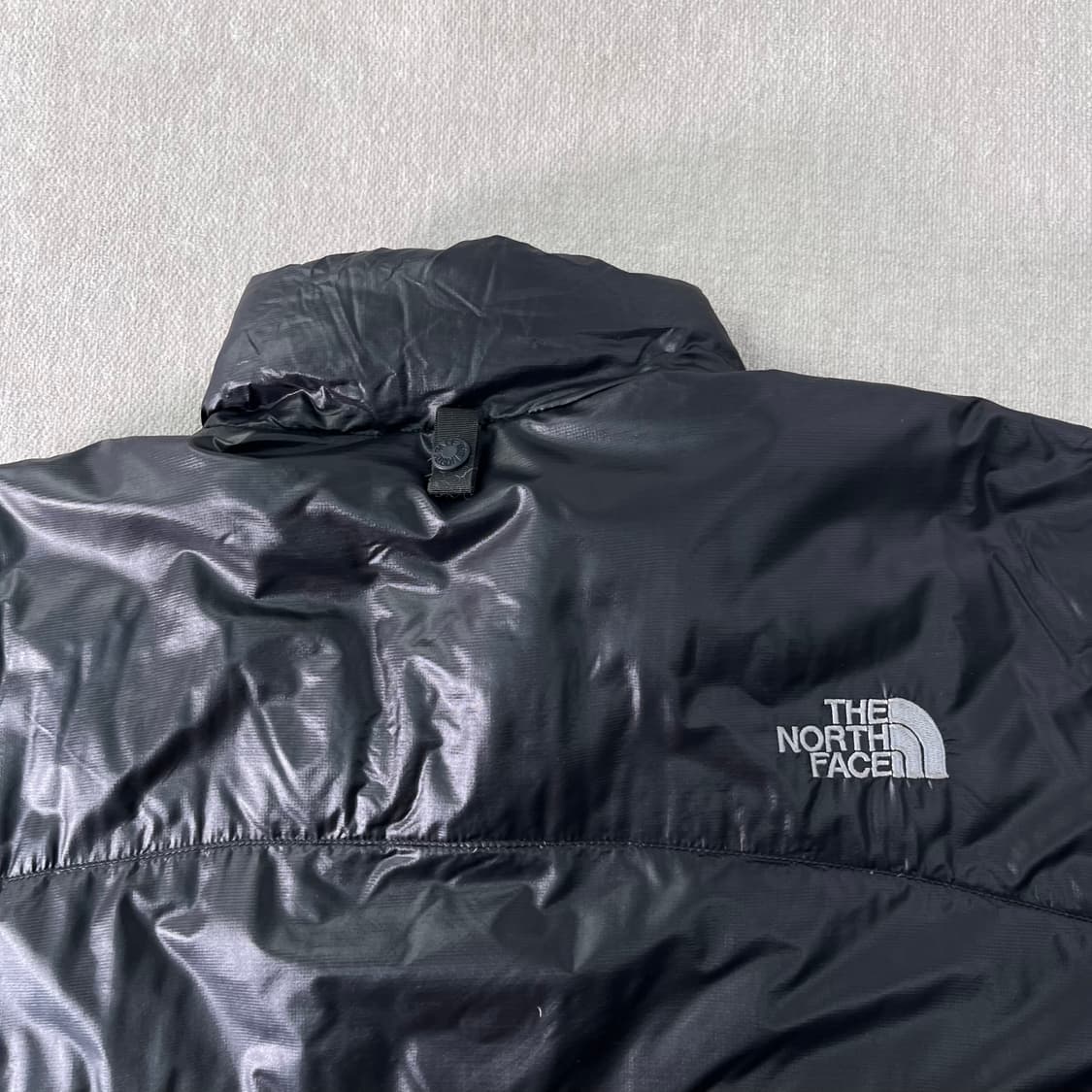 100 노스페이스 써밋시리즈 유광 경량 패딩 상품이미지7
