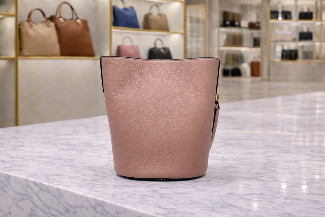 [S급] 페라가모 카프스킨 스튜디오 버킷백 숄더백 판매합니다!!! 상품이미지2