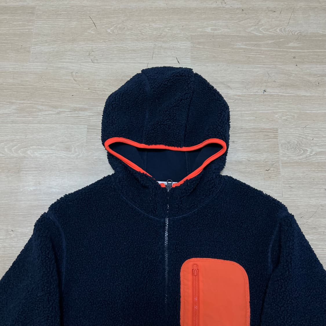 유니클로 JW앤더슨 콜라보 뽀글이 후리스 후드자켓 [네이비] L/100 상품이미지2
