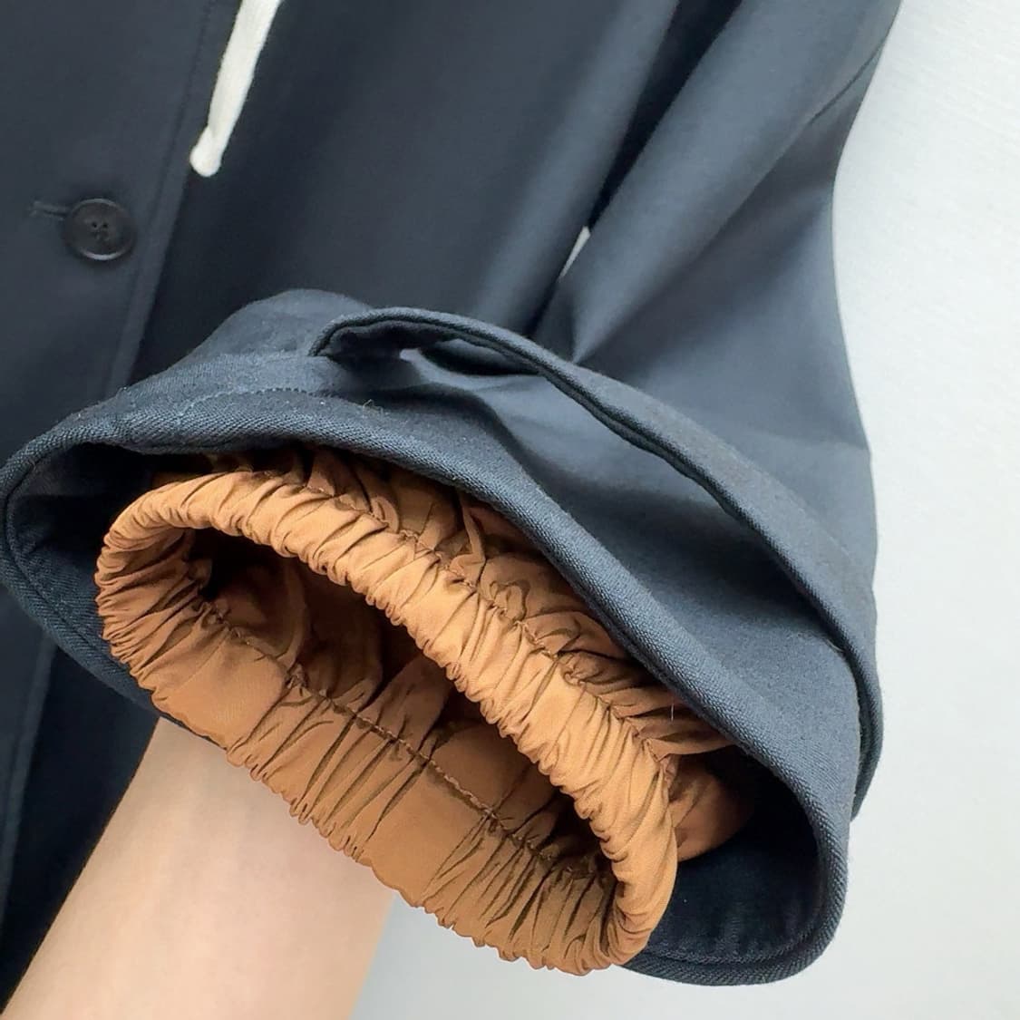 MIU MIU 25SS 신상 배색 후드 롱 코트 상품이미지4