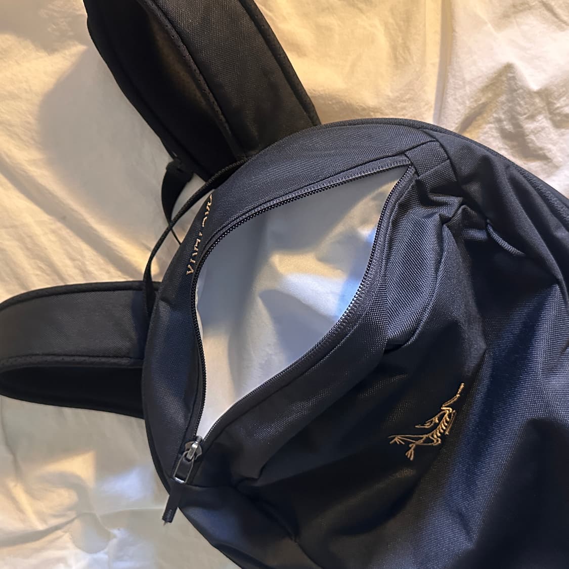 아크테릭스 맨티스16 블랙 상태 좋음 상품이미지4