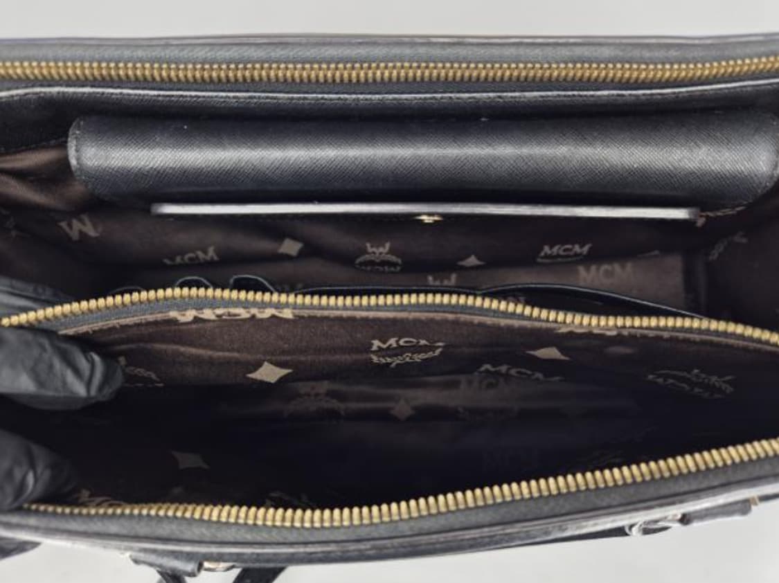 엠씨엠 숄더백 상품이미지7