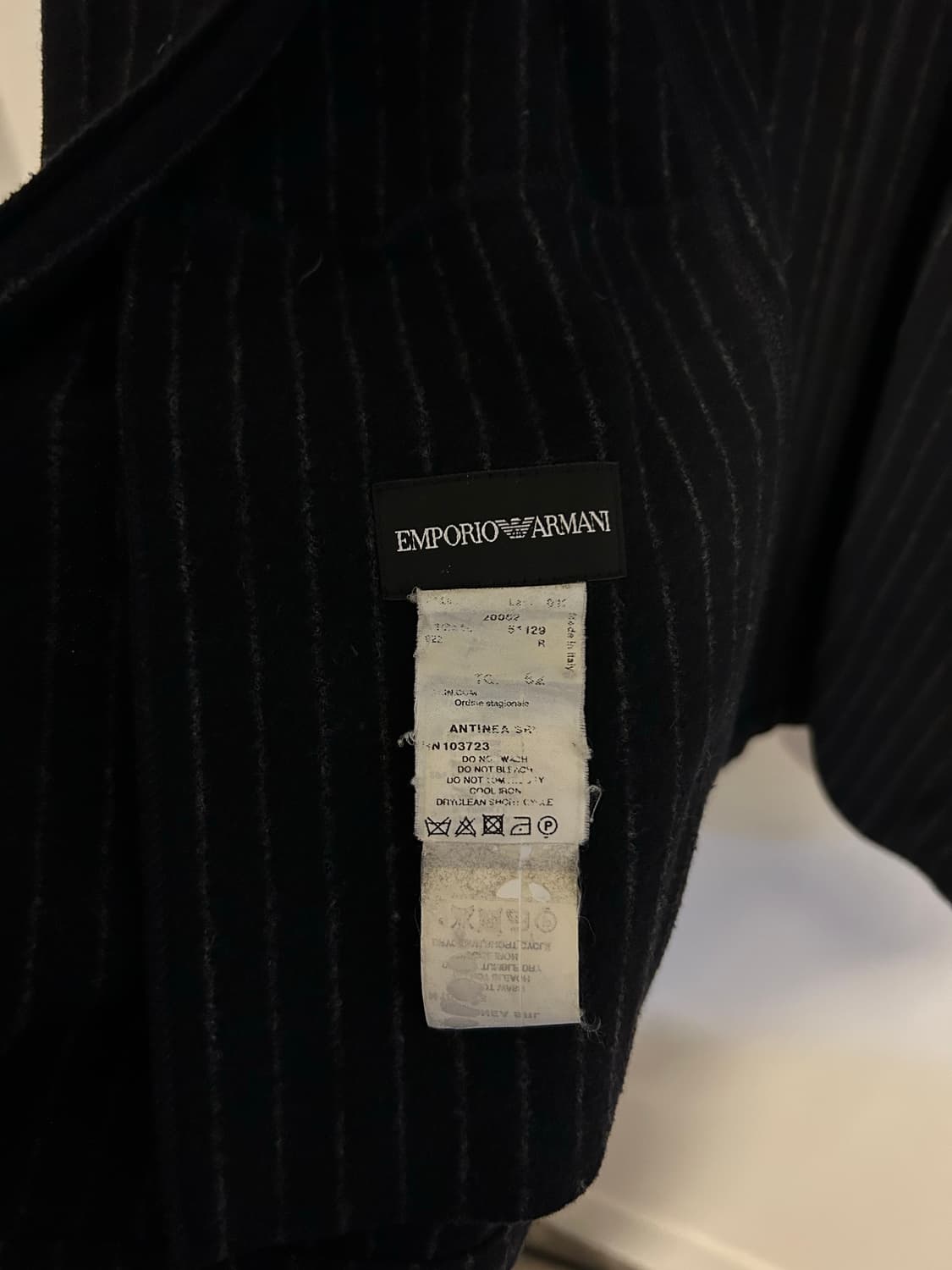 엠포리오 아르마니 이탈리아 메이드 핀스트라이프 블레이저 자켓 상품이미지4