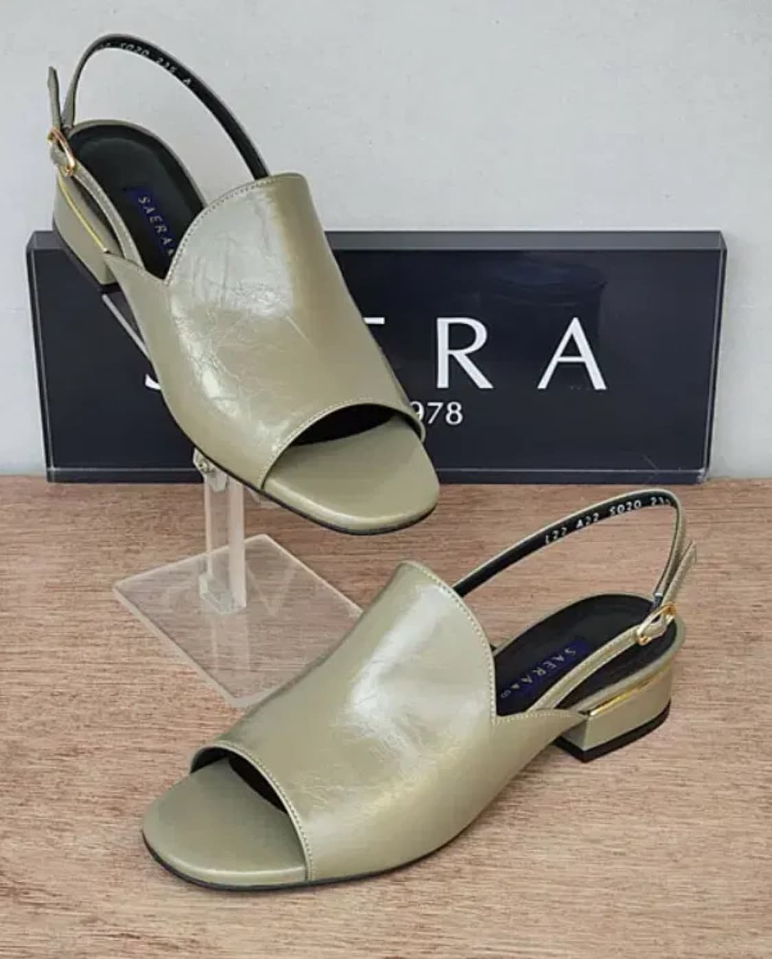 [세라 SAERA] 토오픈 소가죽 샌들 (카키 / 235) 상품이미지1