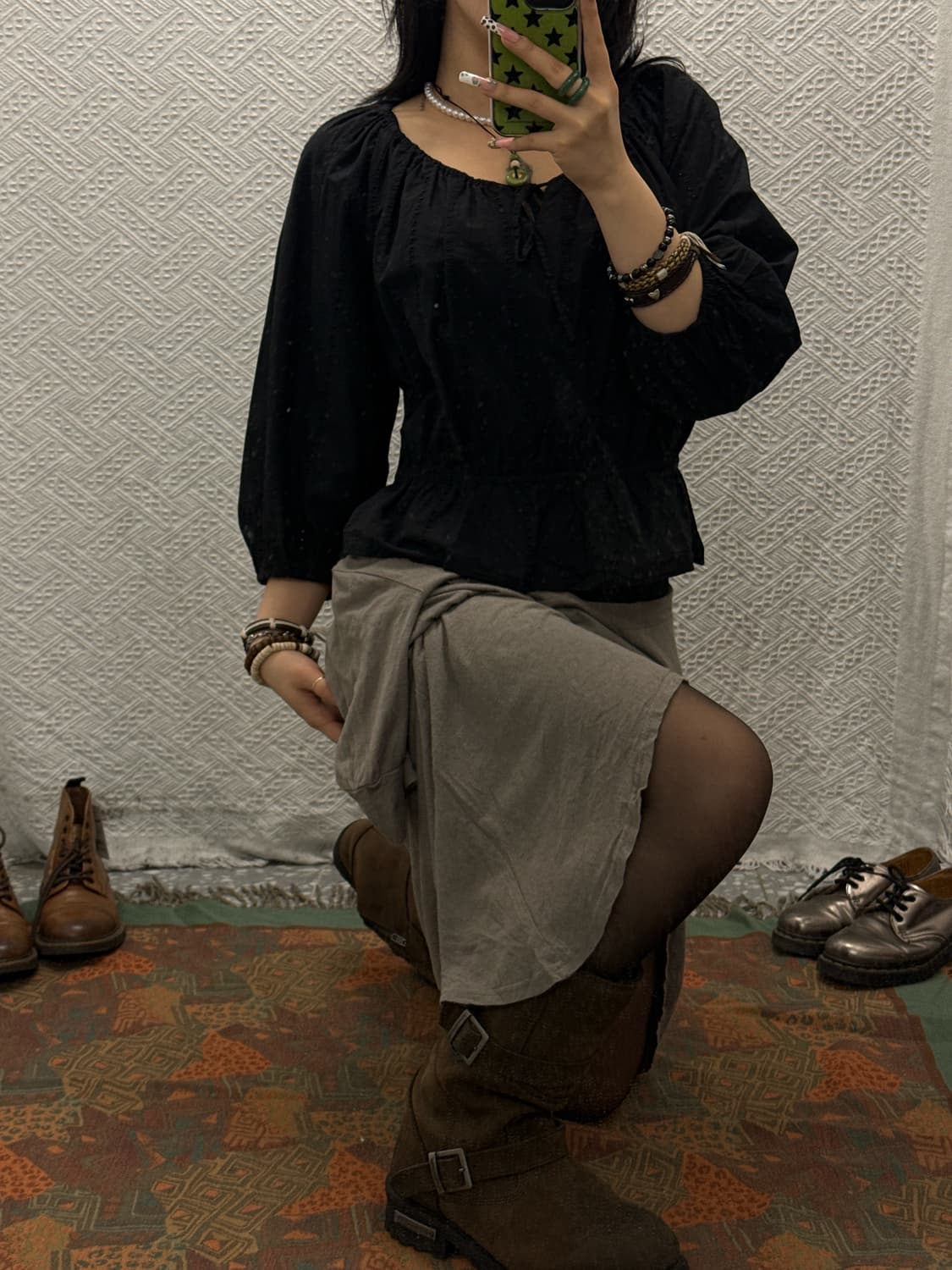 유니클로 엠브로이더리 고스 모리 펀칭 오픈숄더 퍼프 블라우스 K0137 상품이미지2