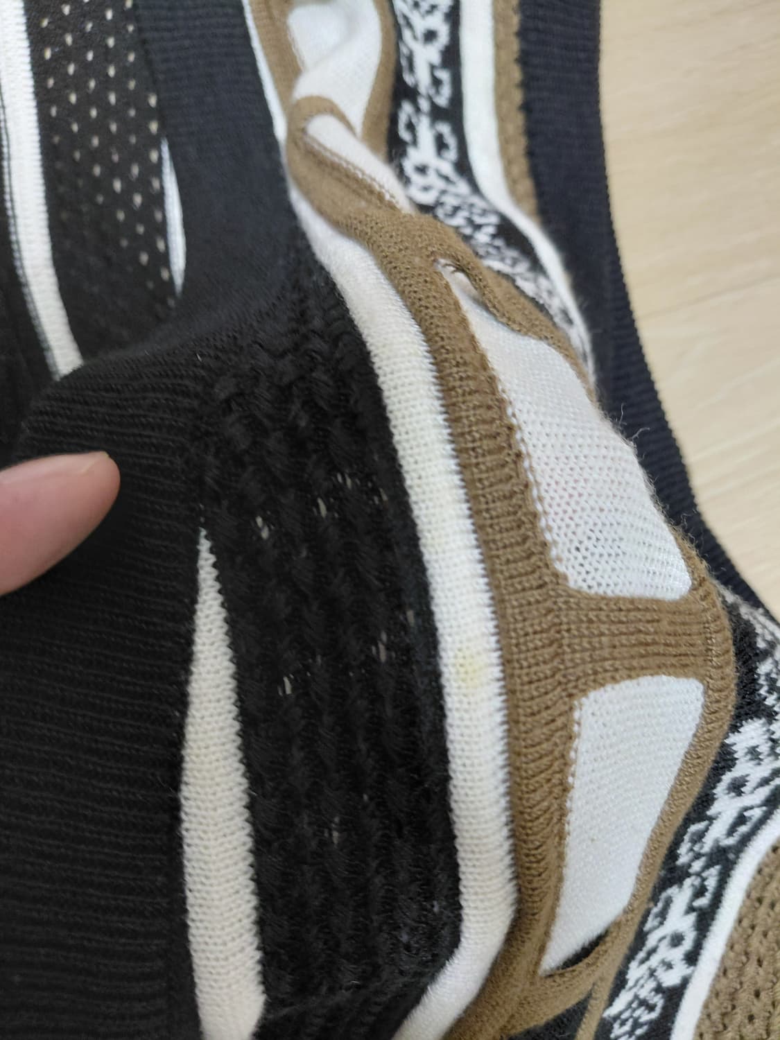 COOGI 쿠지깔 케이블 니트 민소매 가디건 상품이미지4