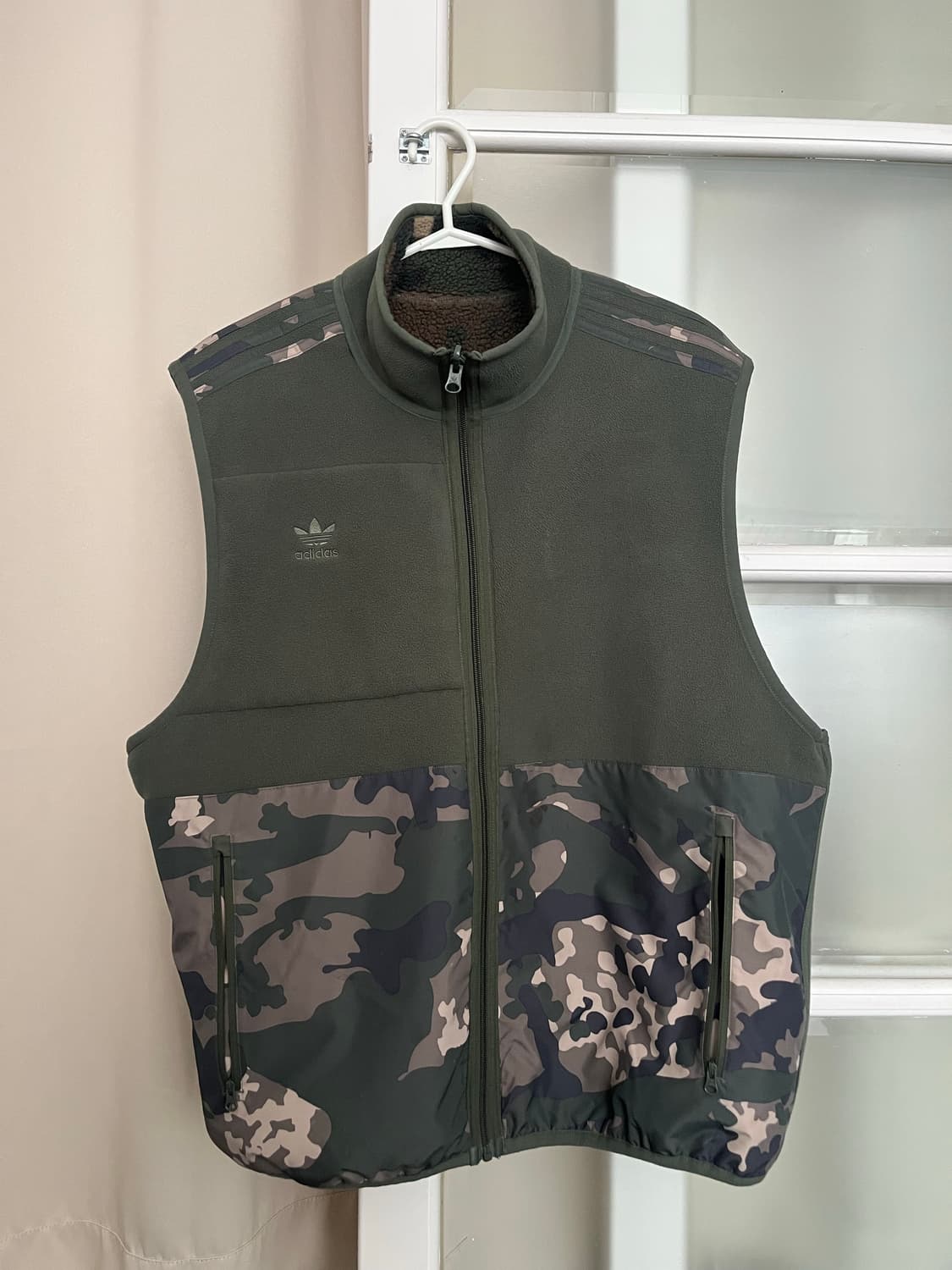 아디다스 리버시블 카모 플리스 쉐르파 베스트 조끼 상품이미지1