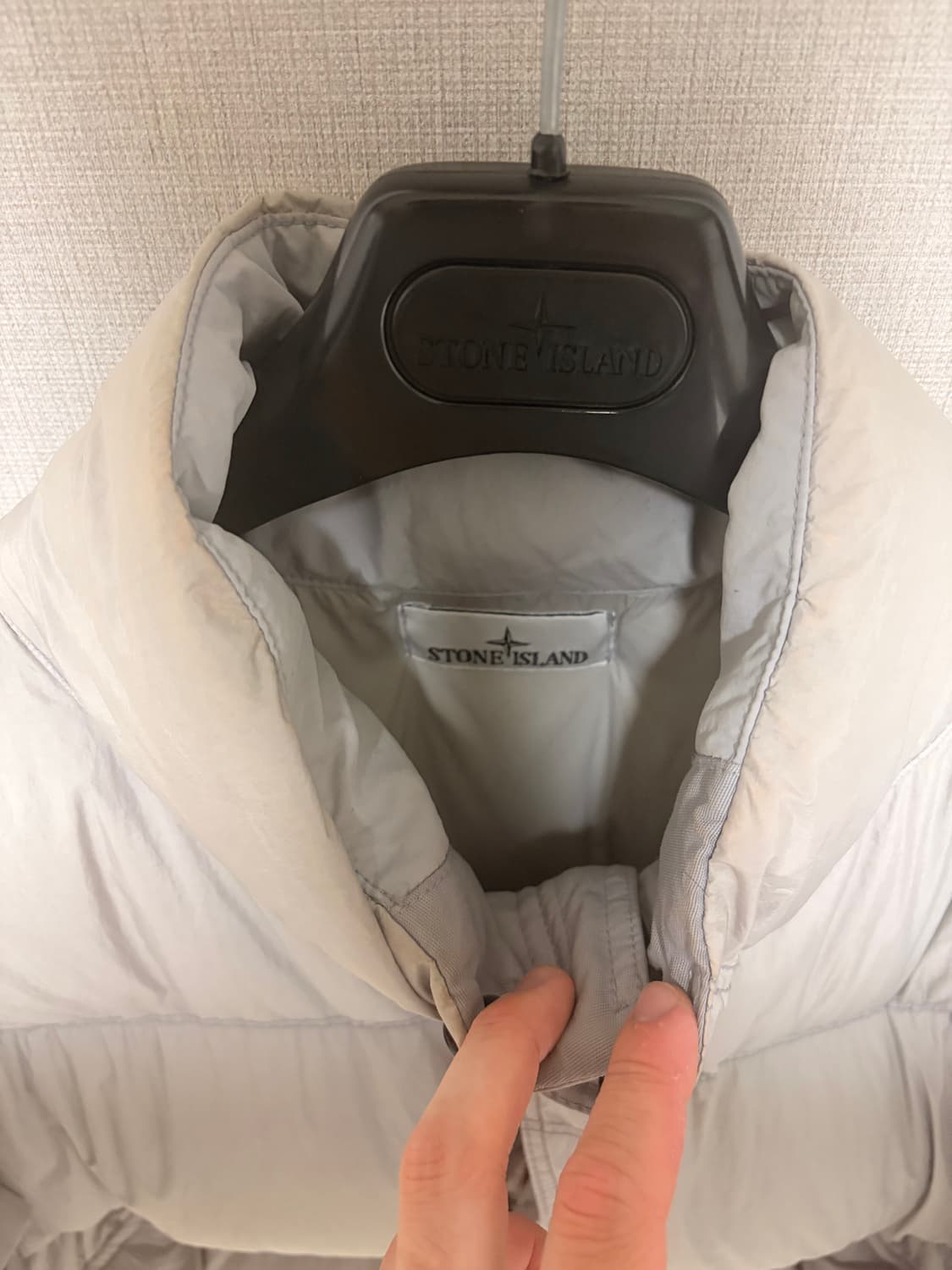 (새상품급)24fw 스톤아일랜드 크링클랩스 패딩 상품이미지5
