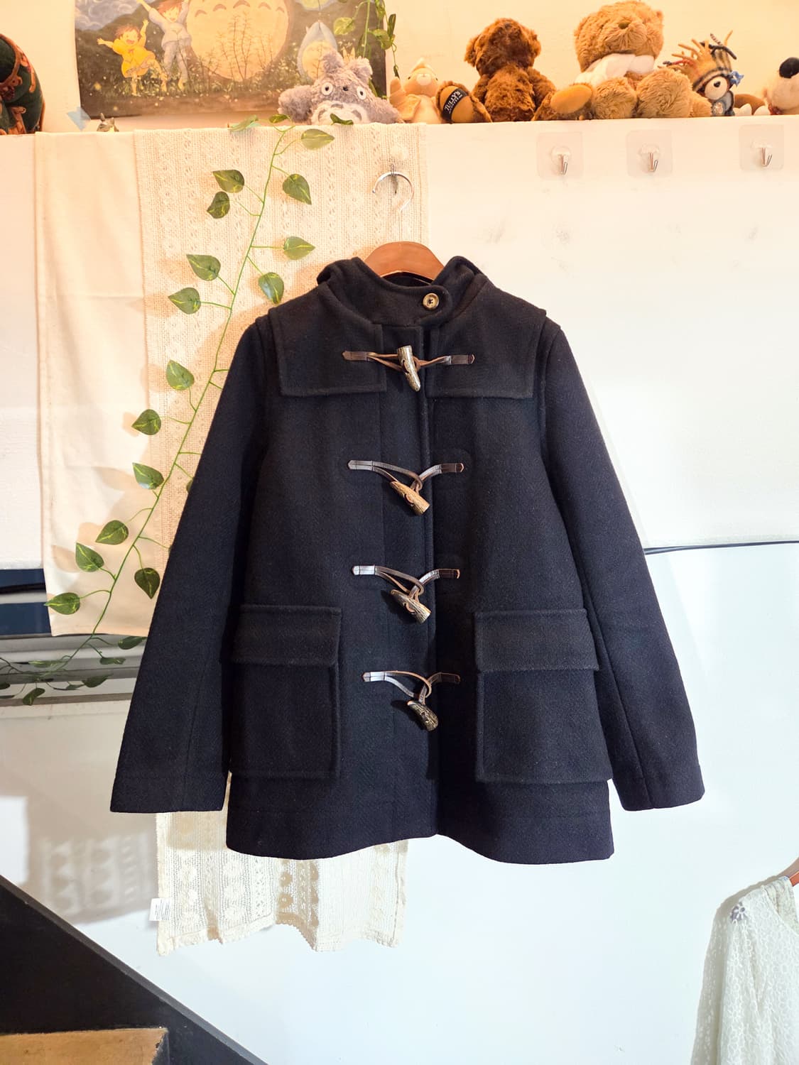 블랙 울 떡볶이 코트 상품이미지1