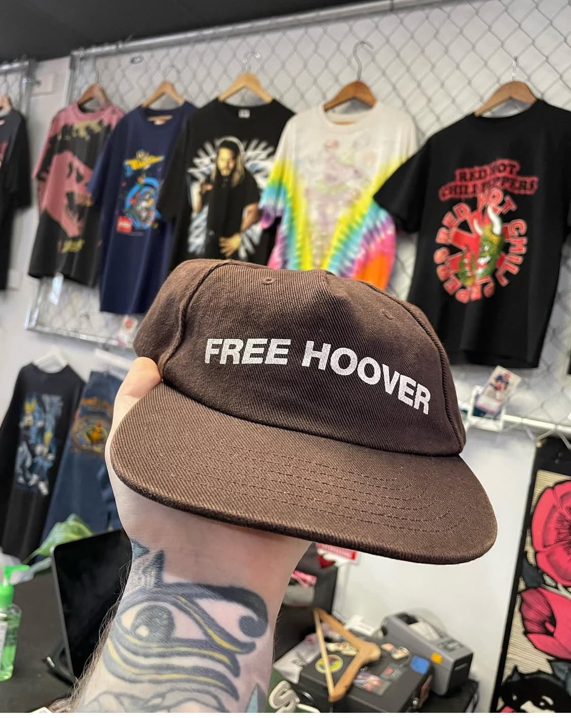 free hoover 칸예 발렌시아가 캠프캡 상품이미지1