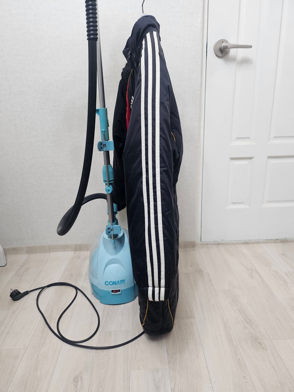 (105~110) ☆초대장급☆ 아디다스 독일 국가대표 [검흰] 하프패딩 상품이미지4