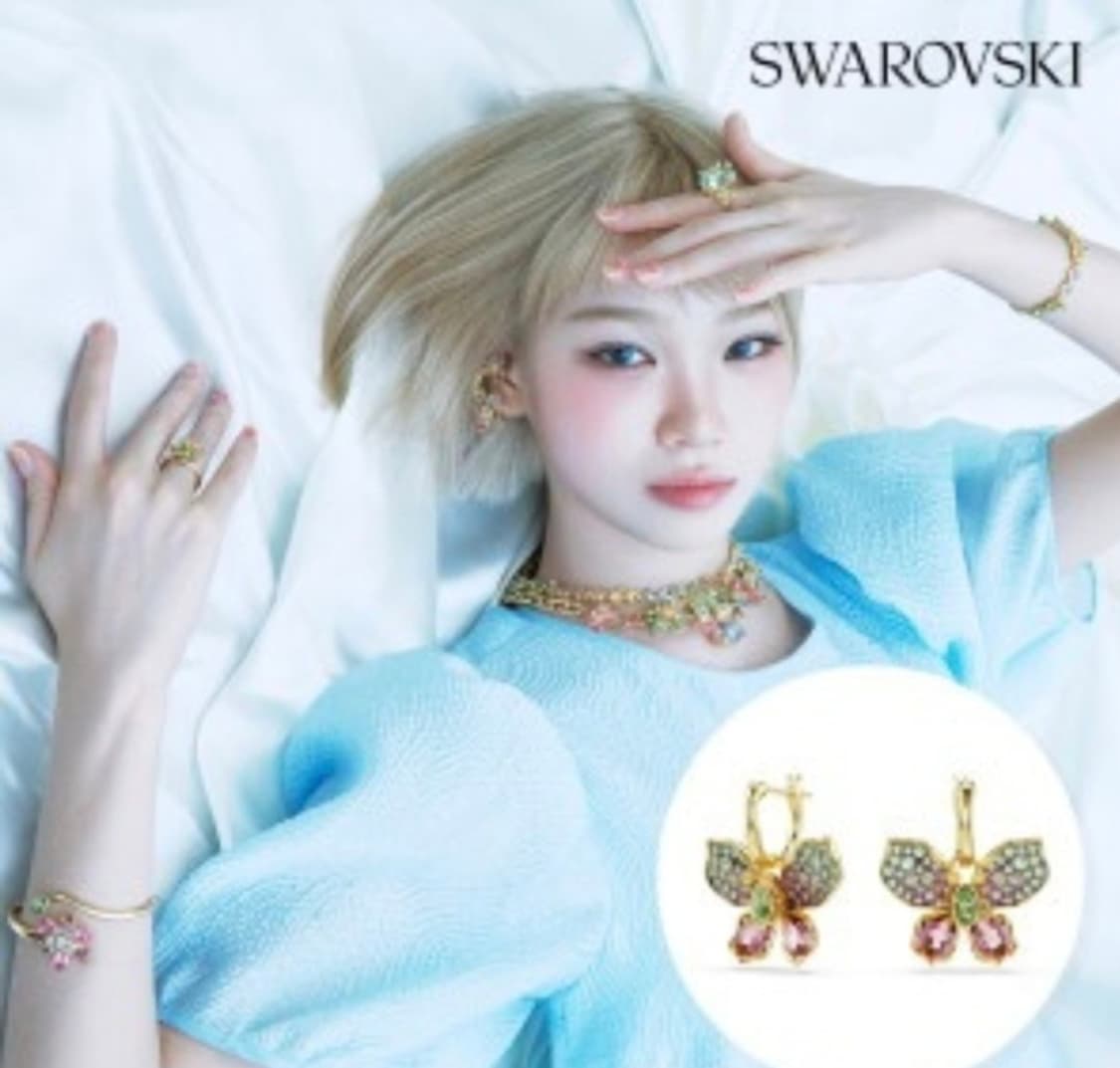 신상 새제품)스와로브스키 나비 투웨이 멀티컷 귀걸이 정품 상품이미지1