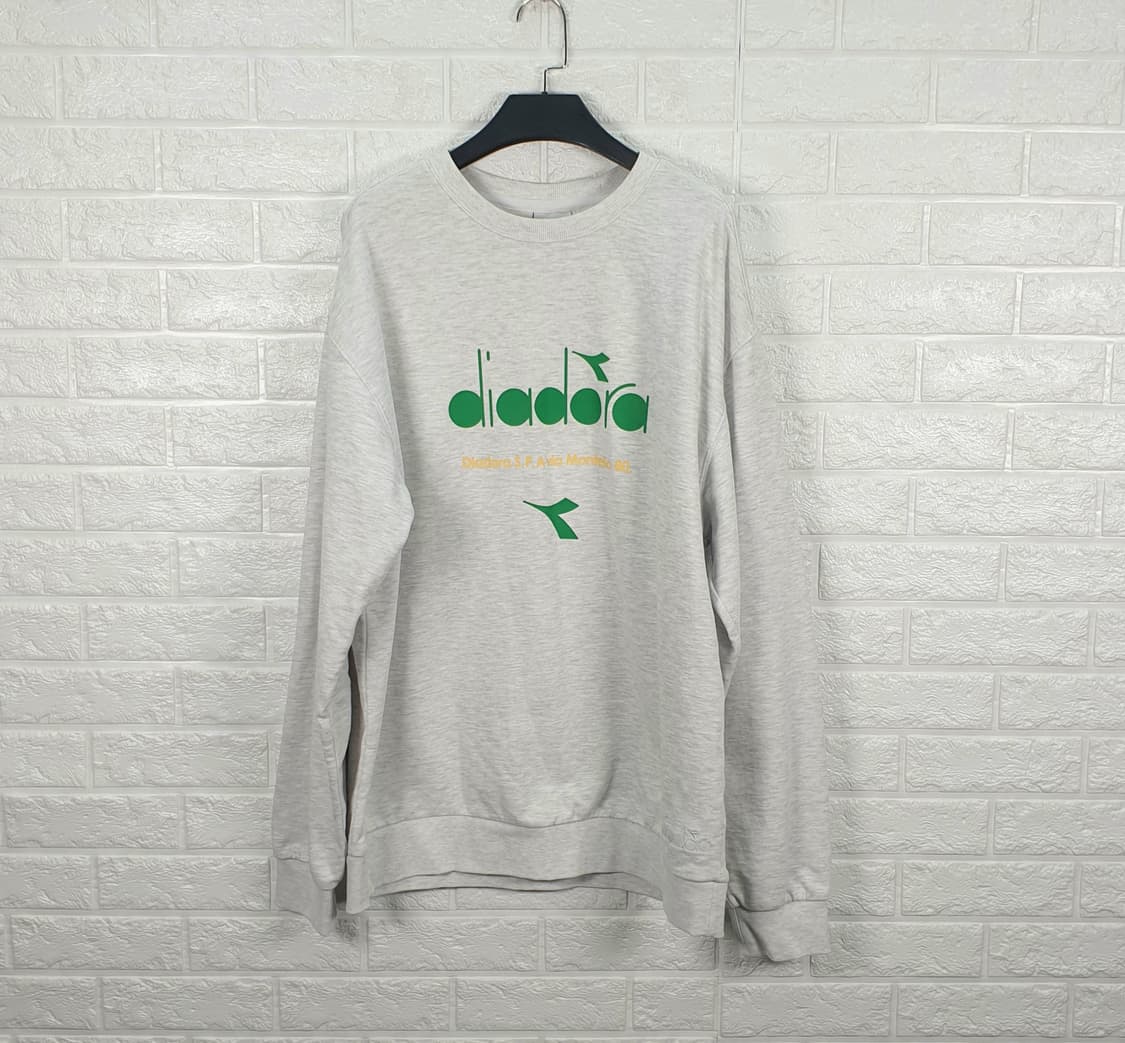 [105]디아도라 맨투맨 상품이미지1