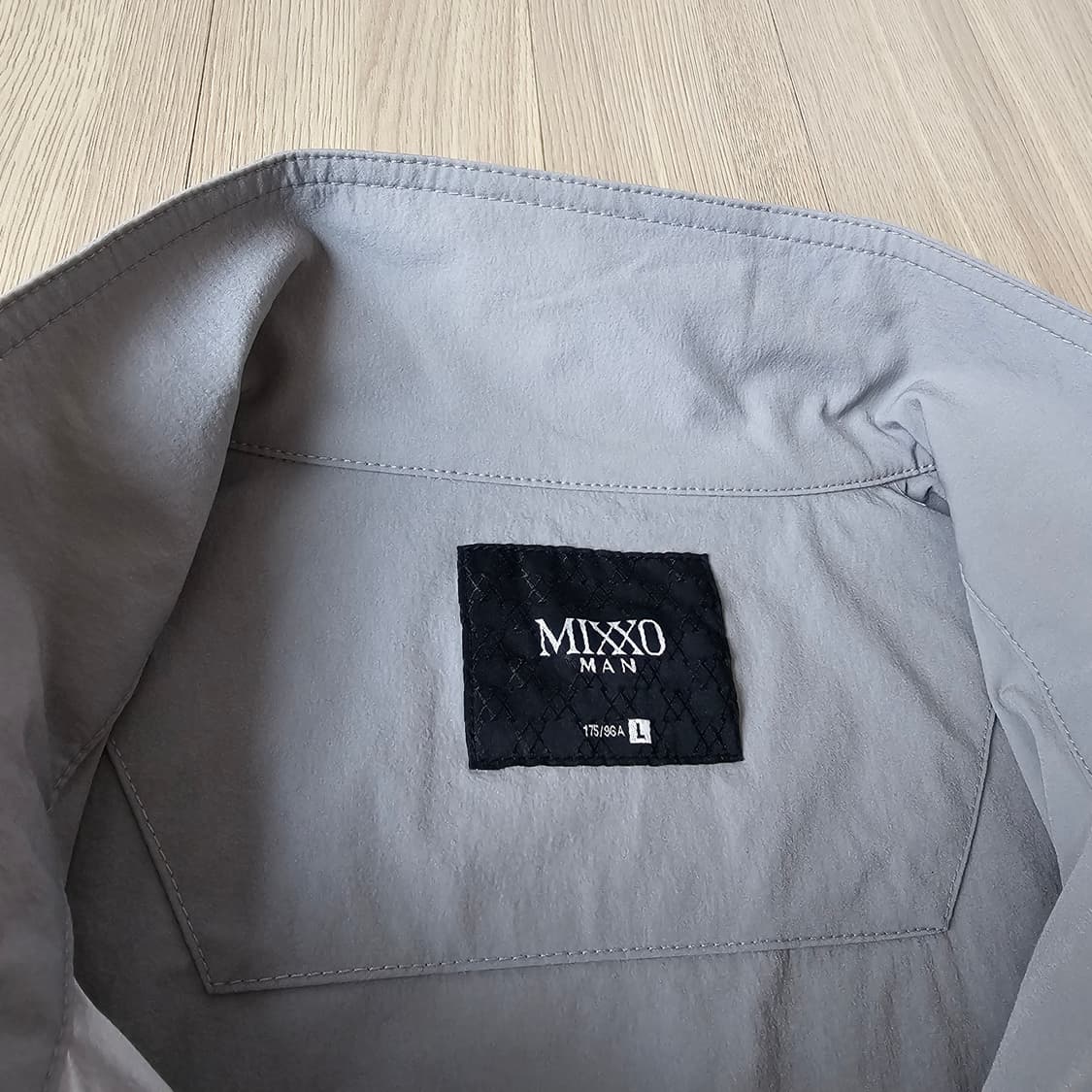 L 새제품) MIXXO 미쏘 화선 오버핏 바람막이 점퍼 100~105 상품이미지9