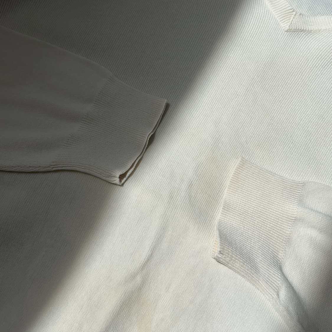 폴로 랄프로렌 베이지 브이넥 니트 상품이미지4