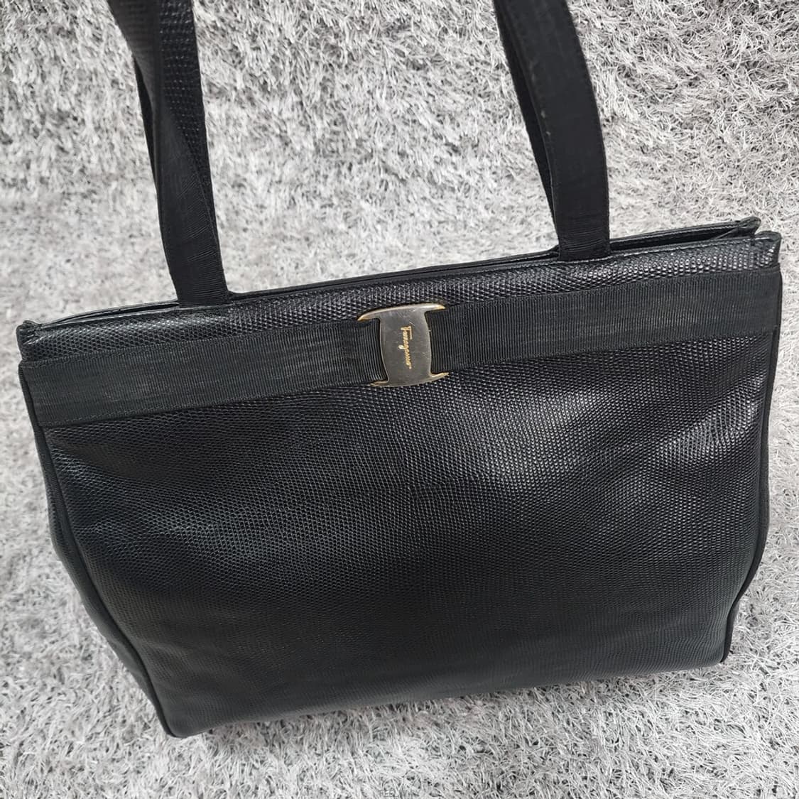 페라가모 간치니 숄더백 상품이미지3