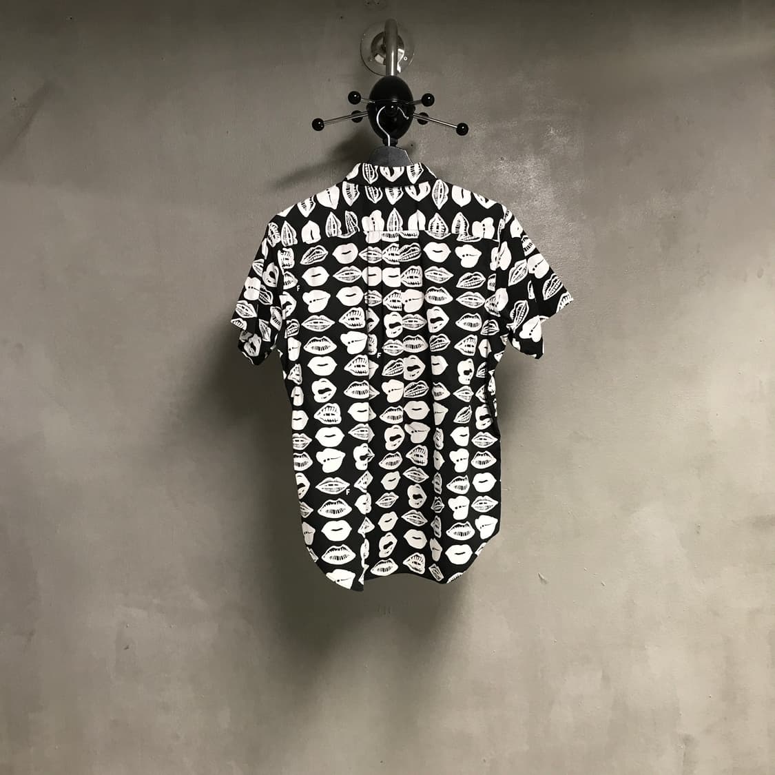 꼼데가르송 블랙 반팔 셔츠 M 상품이미지7