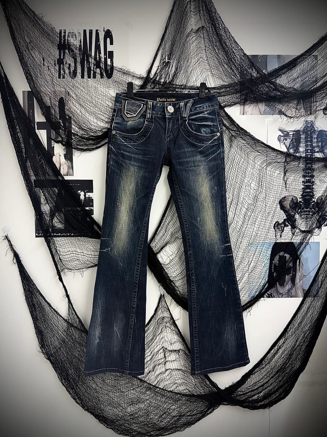 00s patch detailed lowrise bootscut jean 상품이미지3