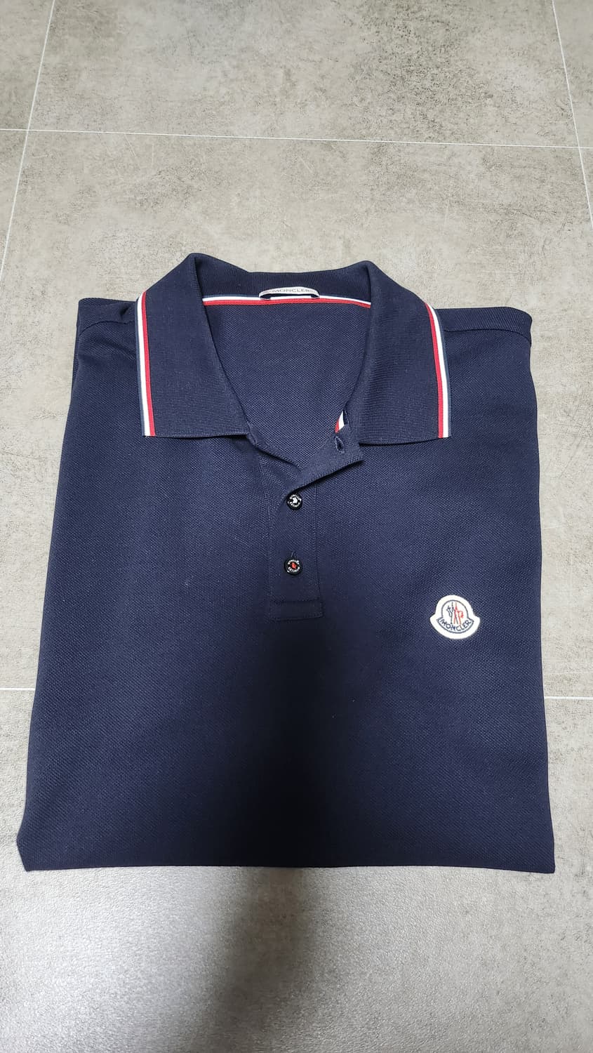 몽클레르 카라티 xl 실착 5회 미만입니다 상품이미지3