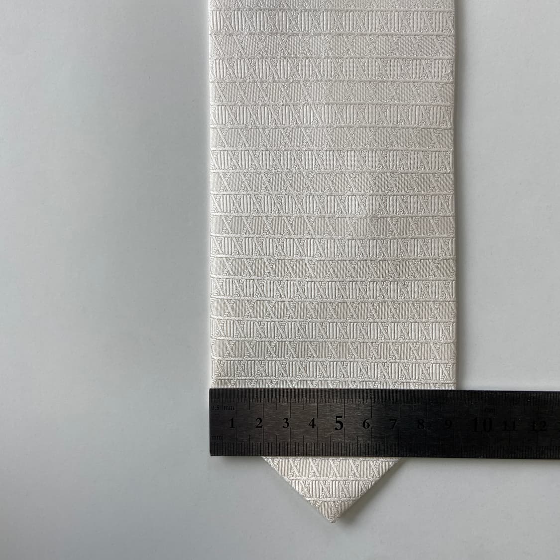 YSL 입생로랑  명품 정품 화이트 넥타이 상품이미지7