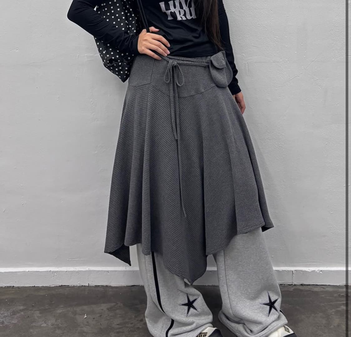 러브이즈트루 스커트 차콜 상품이미지2