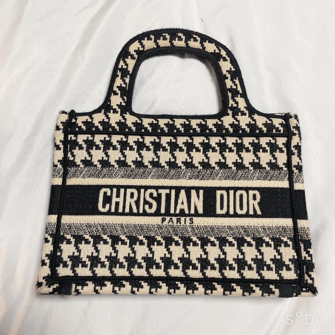 디올 하운드투스 북토트 미니 토트백 상품이미지1