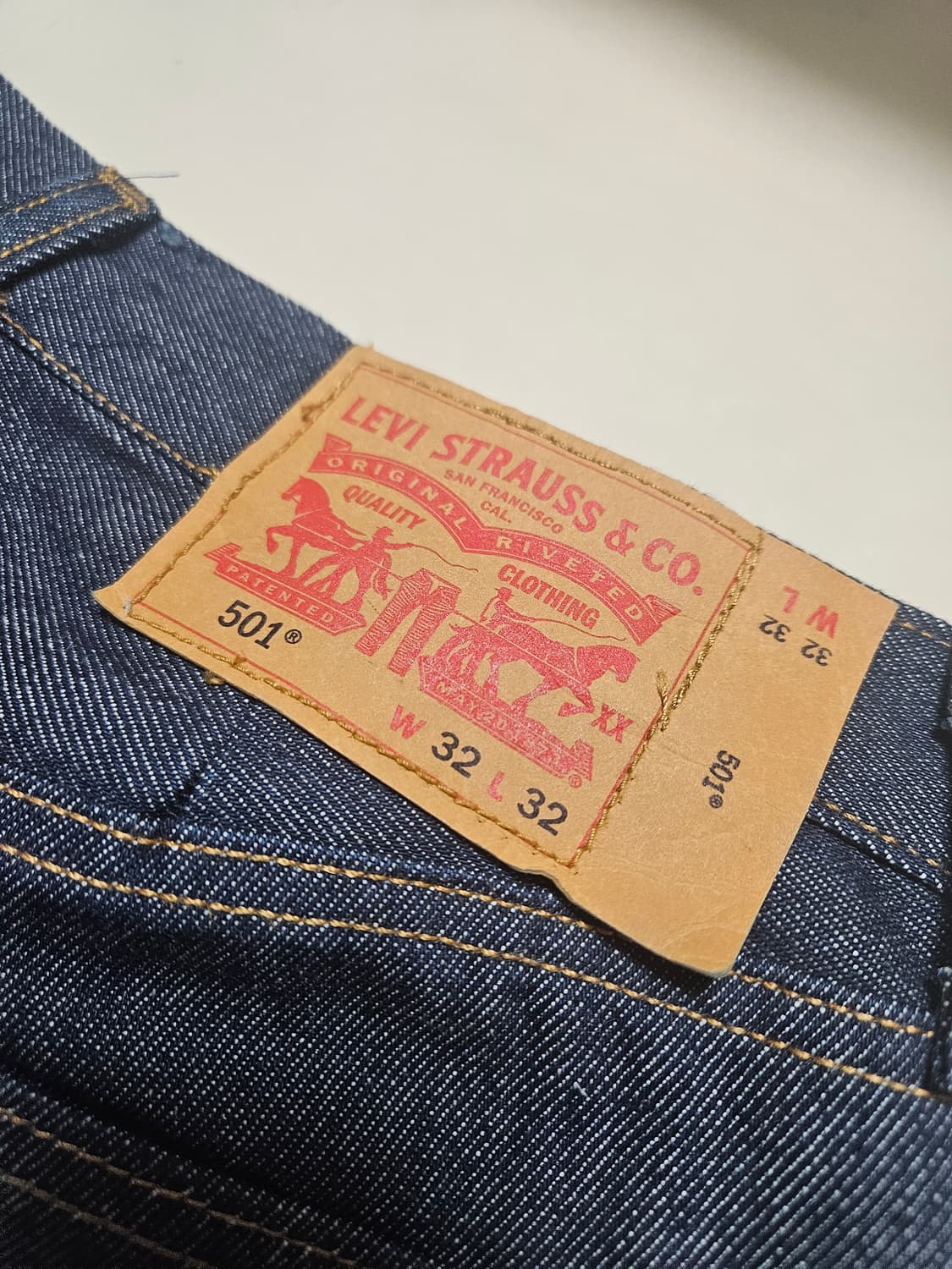 리바이스 501 생지 데님 팬츠 32x32 (스트레이트핏) 상품이미지4