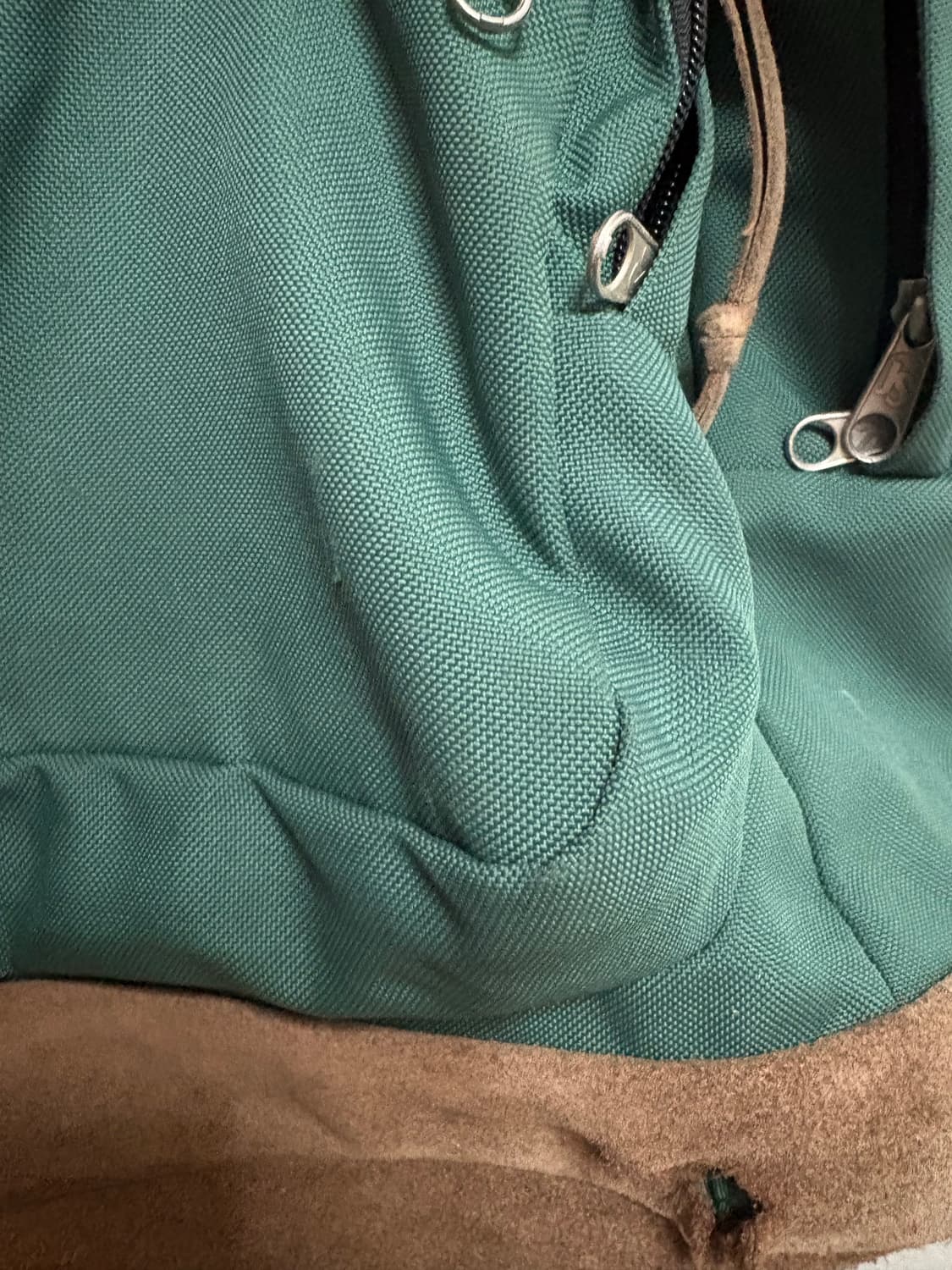 도깨비 김고은 잔스포츠 백팩 녹색 그린 상품이미지3