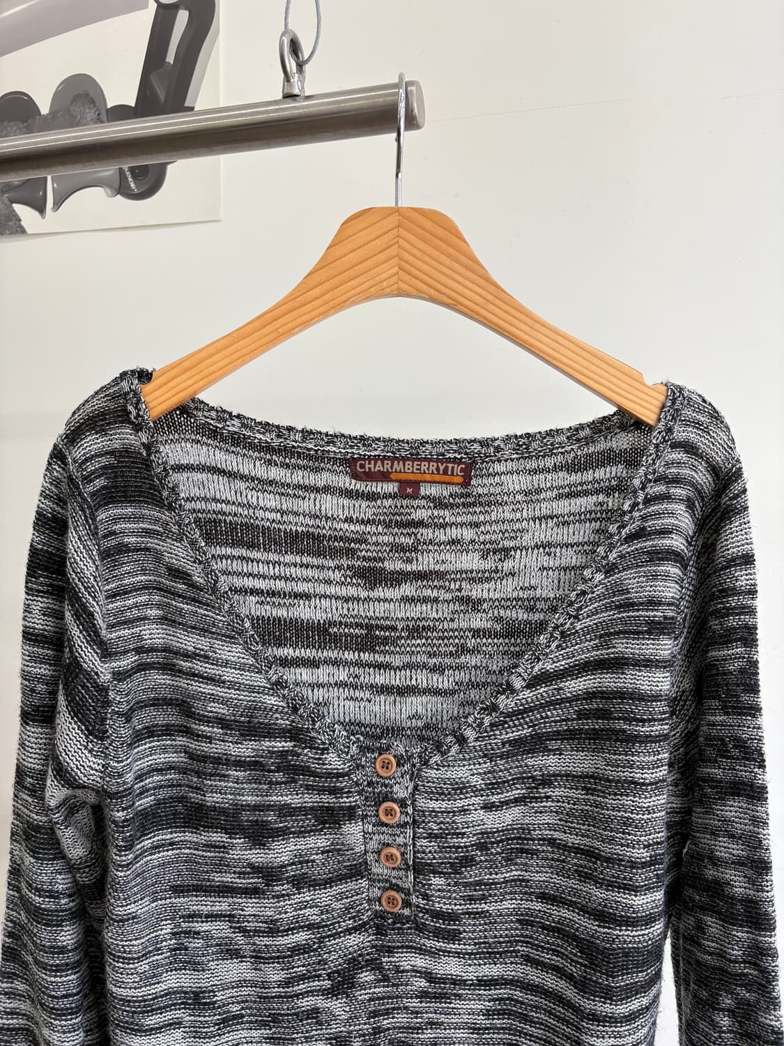 CHARMBERRYTIC 브이넥니트 상품이미지2