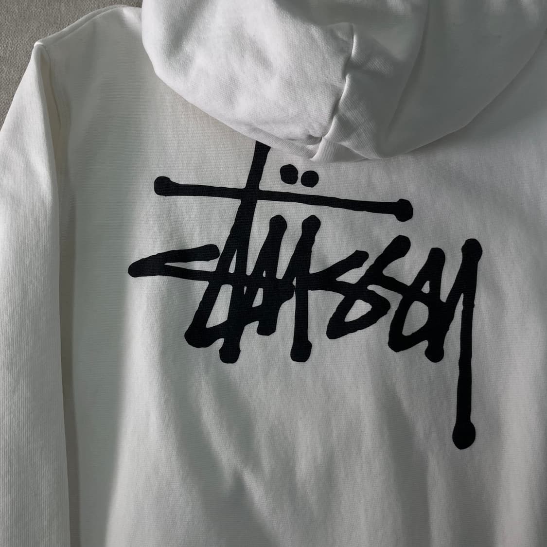 100 스투시 베이직로고 화이트 후드티  상품이미지6