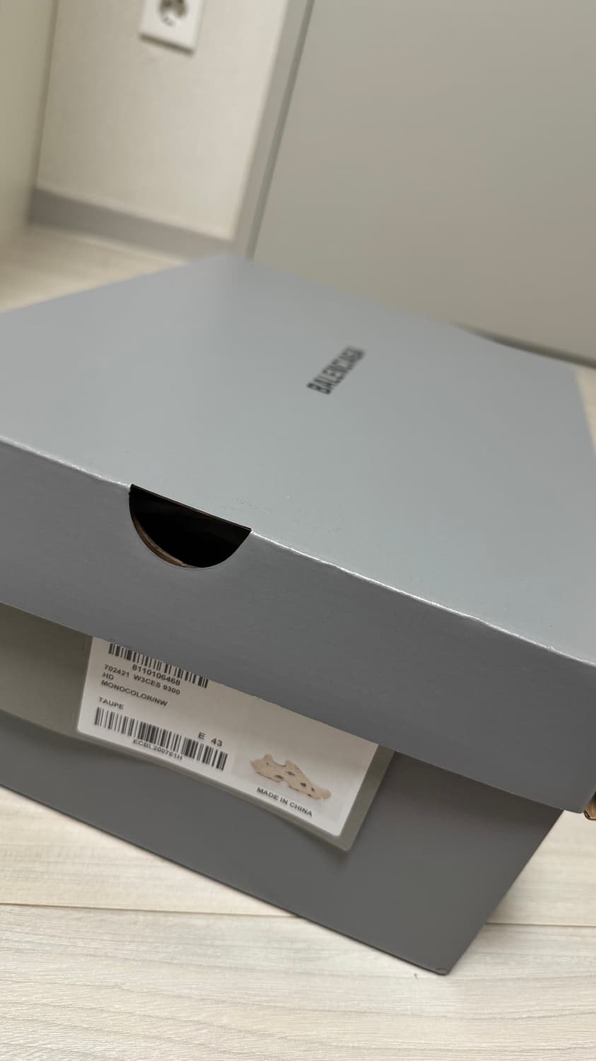 [43] 발렌시아가 HD 레이스업 스니커즈 누드컬러 (타우페) 상품이미지10