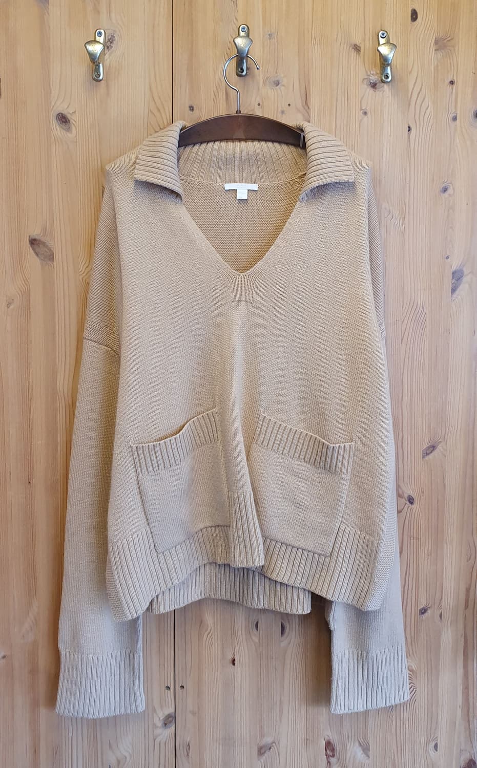 77/88.COS 브이넥 박스니트 상품이미지1