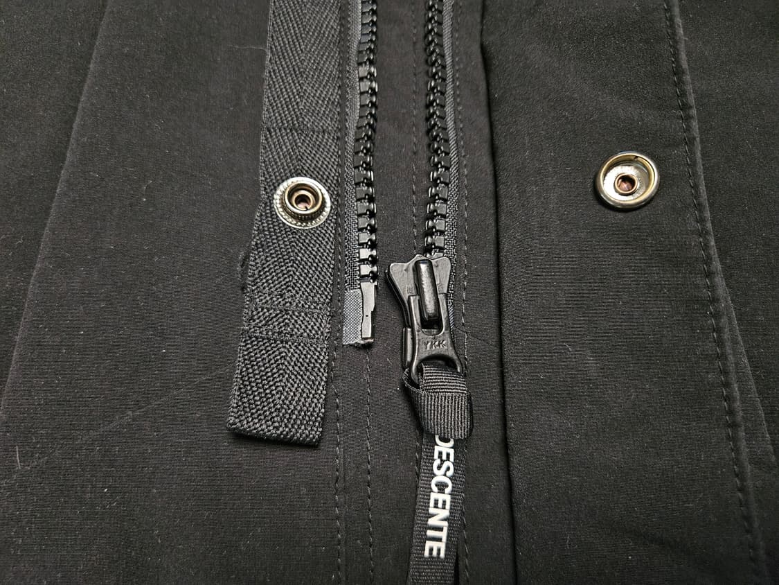 데상트 스페셜 라인 스위스 스키팀 다운패딩110사이즈 상품이미지5