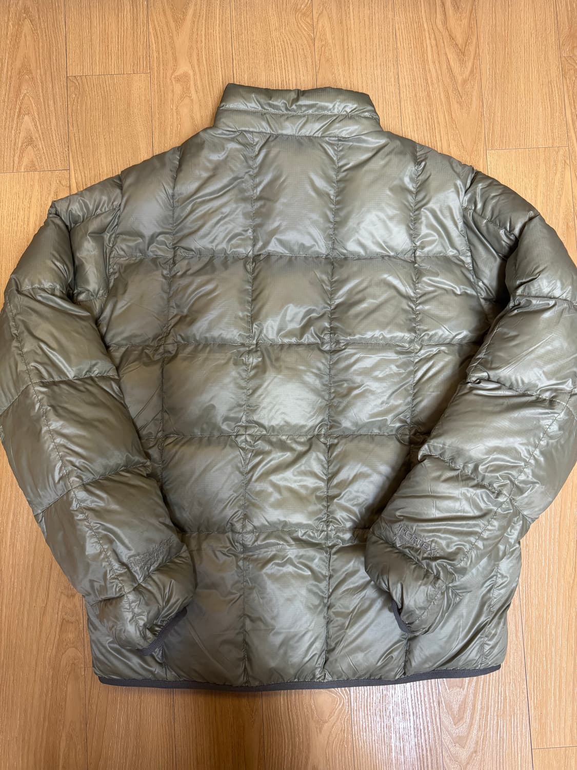 디스이즈네버댓 라이트다운 경량패딩 xl 세이지  상품이미지2