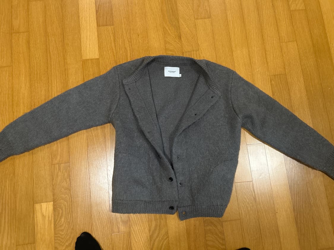 아웃스텐딩 l사이즈 헤어리 가디건 상품이미지2