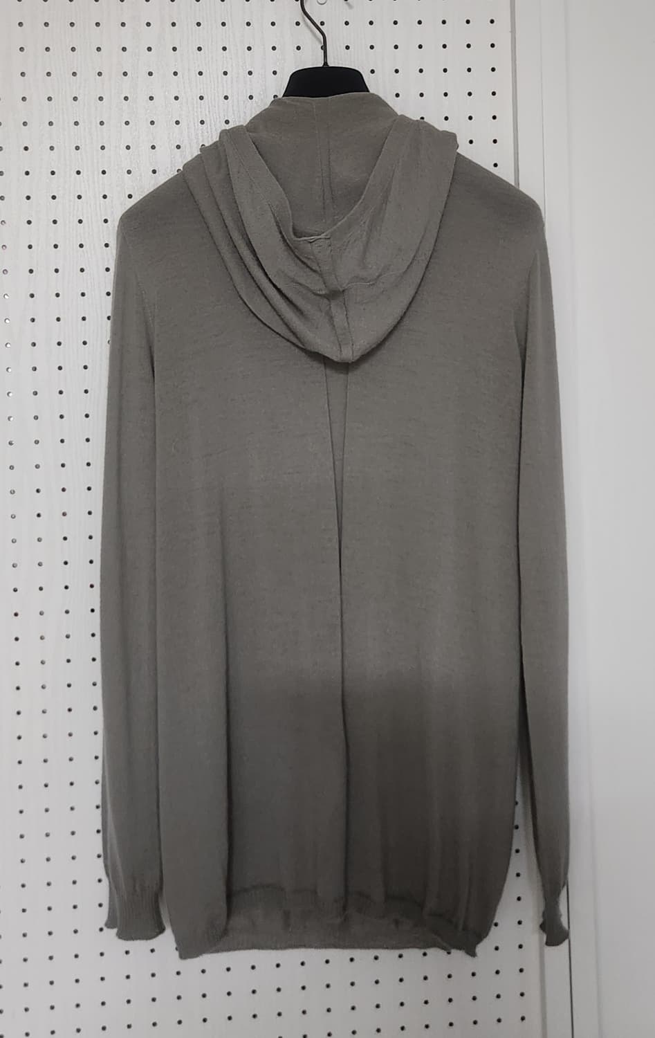 릭오웬스 LUXOR LS 후디 울 니트 

펄 컬러

M사이즈

​ 상품이미지2