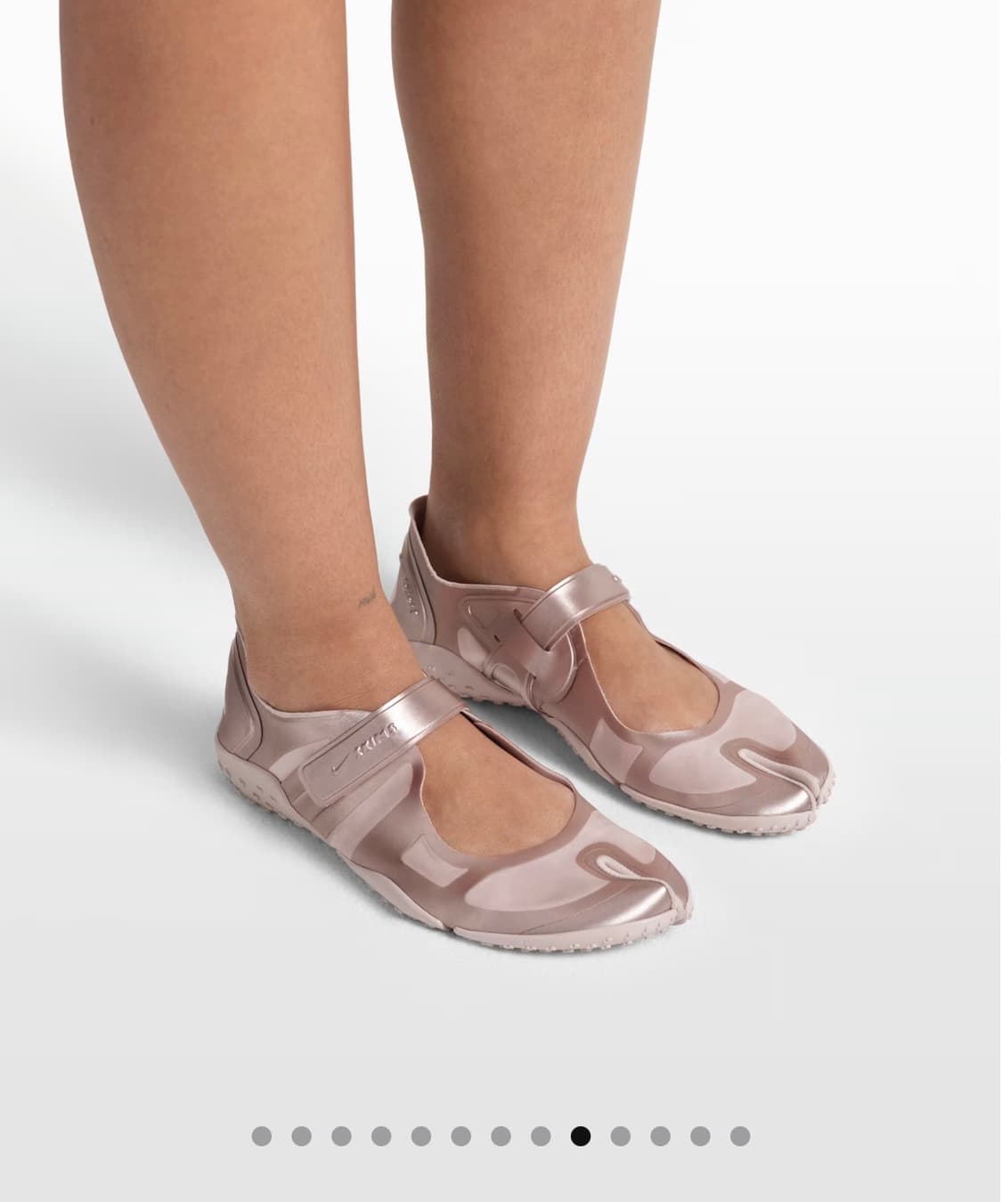 스킴스X나이키 리프트 새틴 핑크 260(255) 상품이미지4