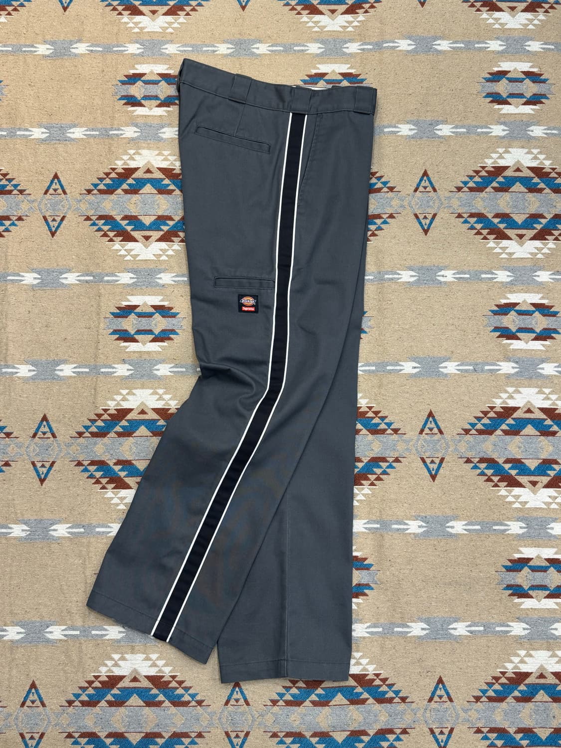 [34] 슈프림 x 디키즈 스트라이프 874 워크 팬츠 차콜 상품이미지6