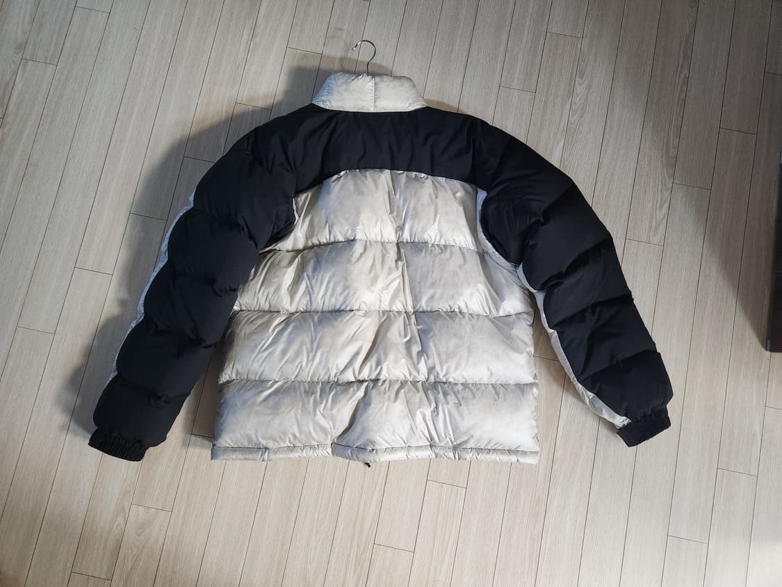 스투시 x 마운틴하드웨어 다운패딩 M 문샷 상품이미지2