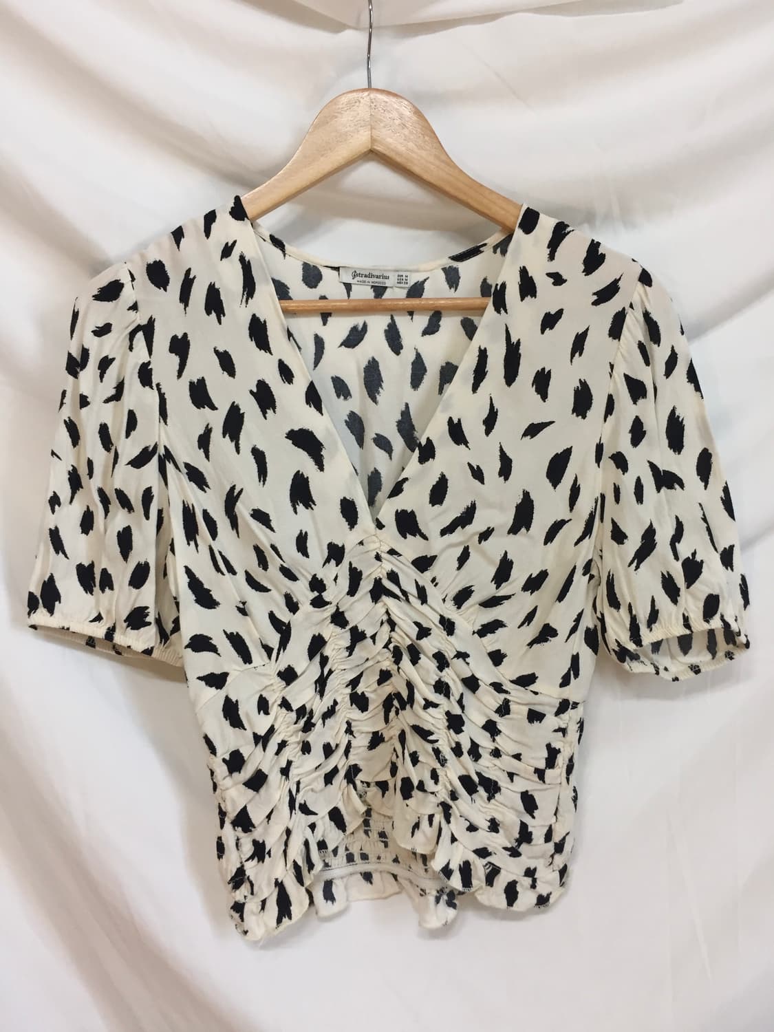 패턴 셔링 블라우스 상품이미지5