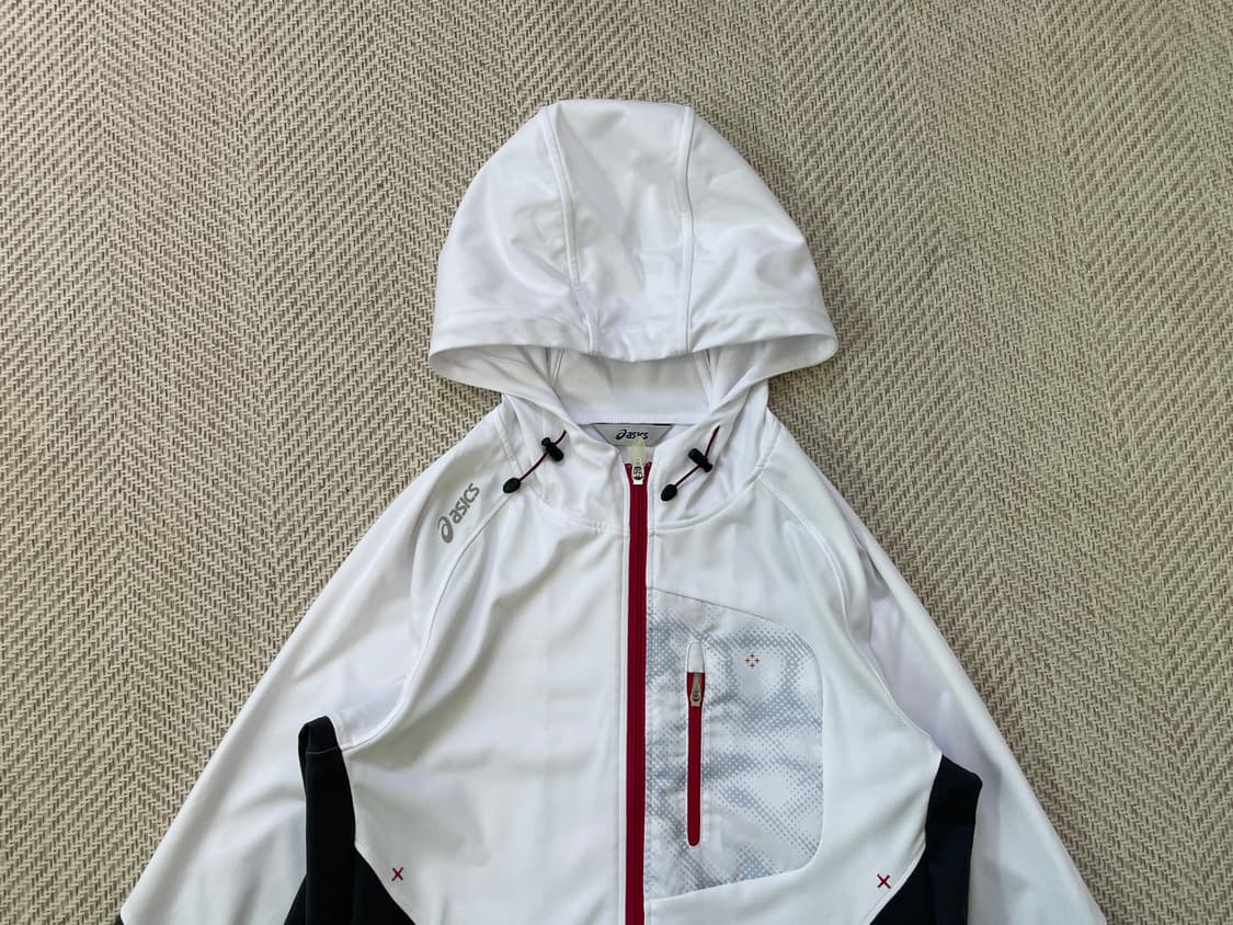 아식스 경량 스트레치 우븐 후드집업 상품이미지3