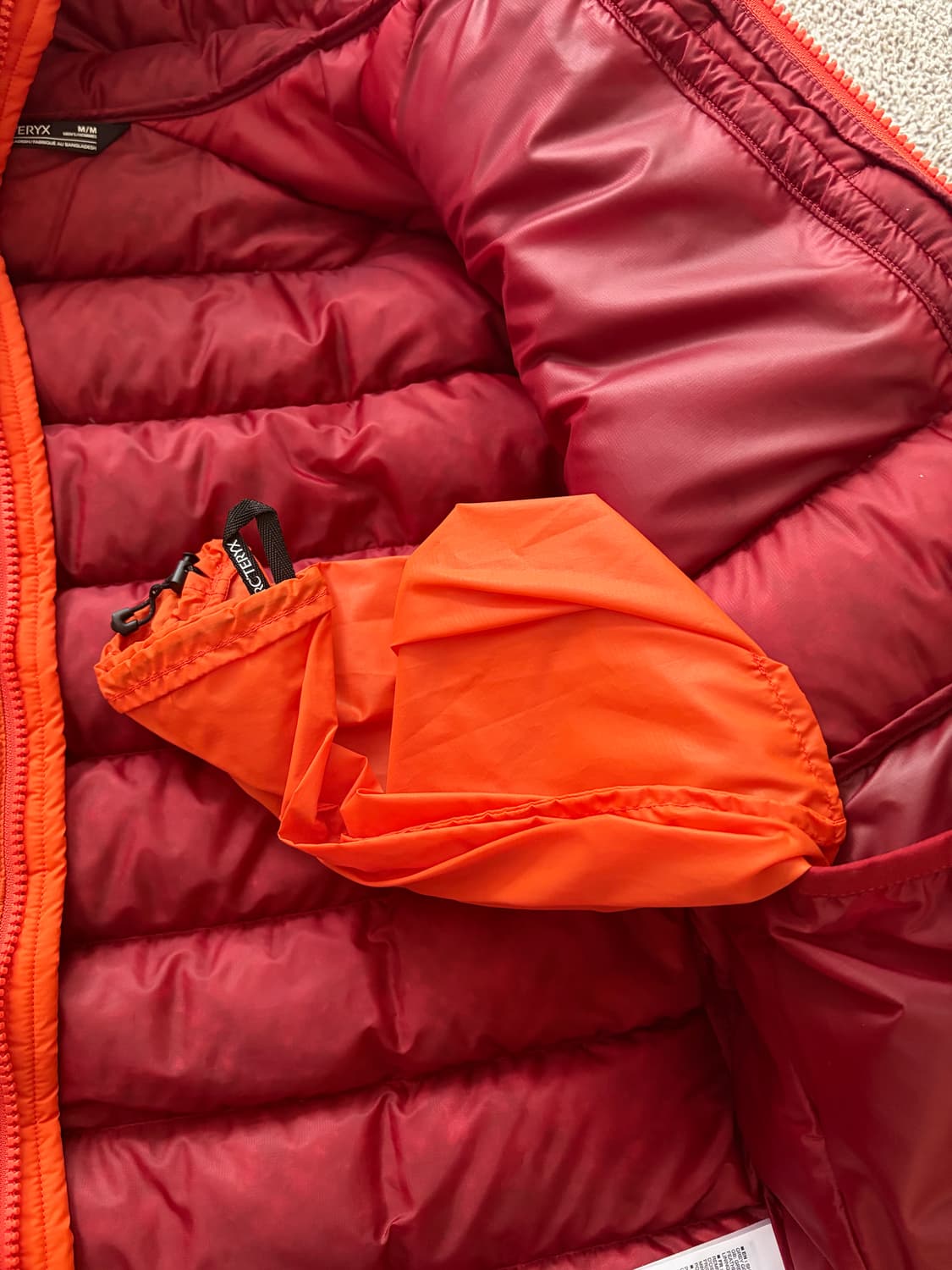 아크테릭스 패딩 상품이미지3