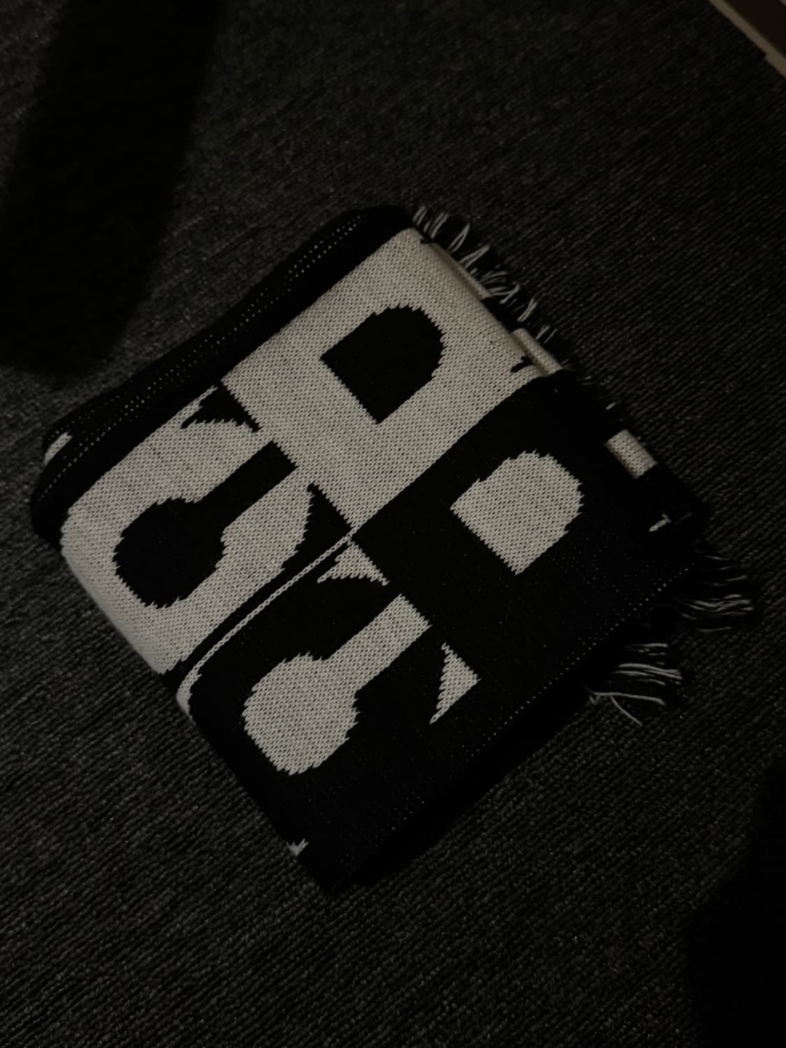 CDG 체크 로고 머플러 상품이미지1